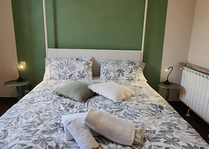 La Di U *